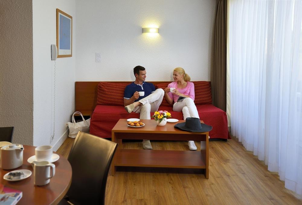Residence Resideal Antibes Exteriör bild